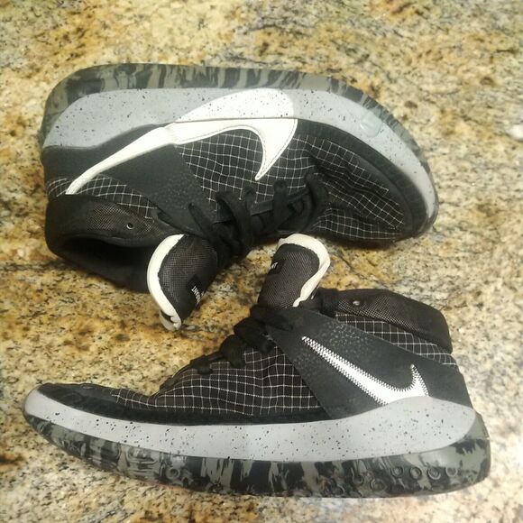 Size 8.5 - Nike KD 13 Oreo 2020 - CI9948-004 Basketball Walking - Picture 8 of 12